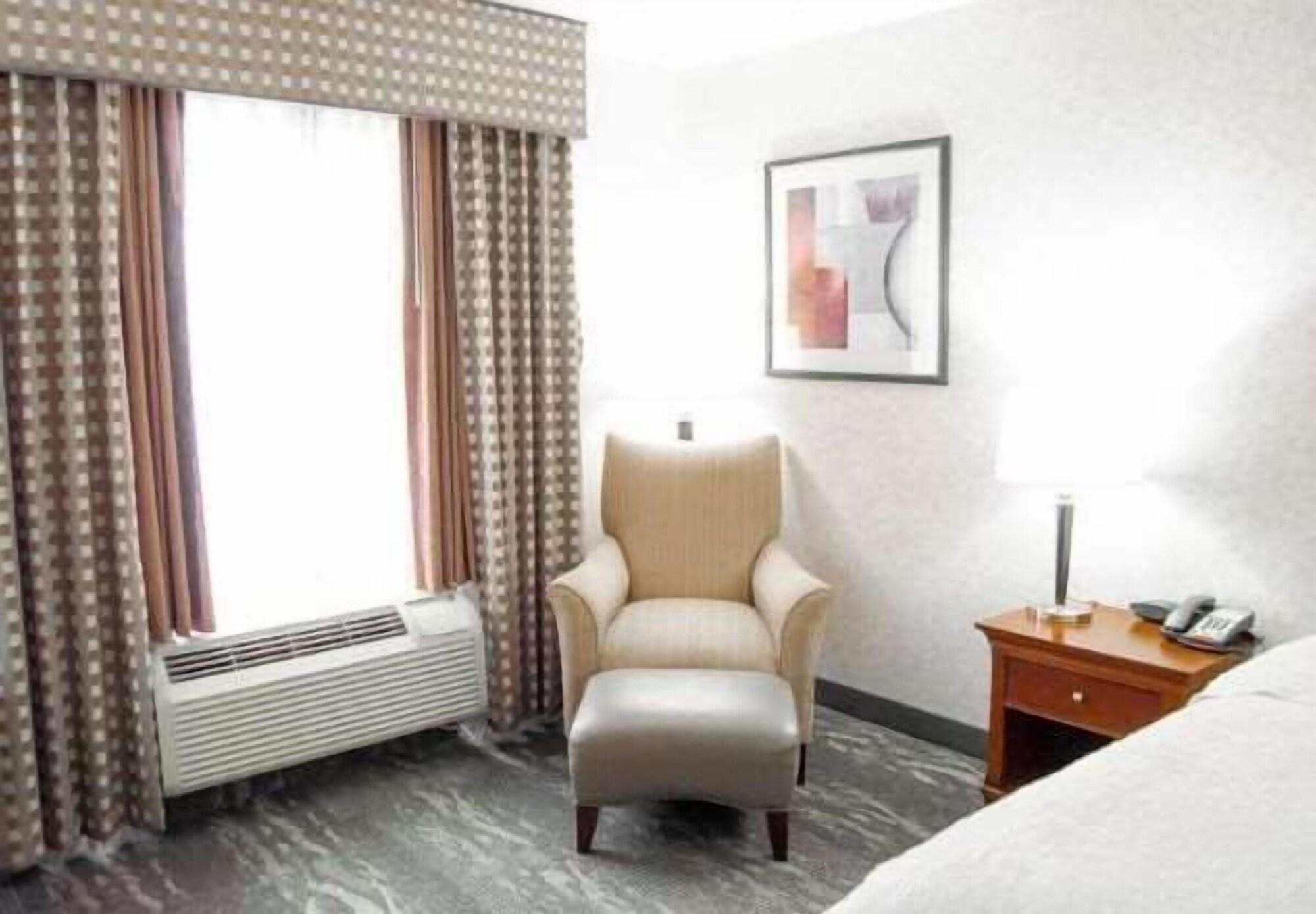 Hampton Inn & Suites Richmond/Virginia Center Глен Ален Екстериор снимка