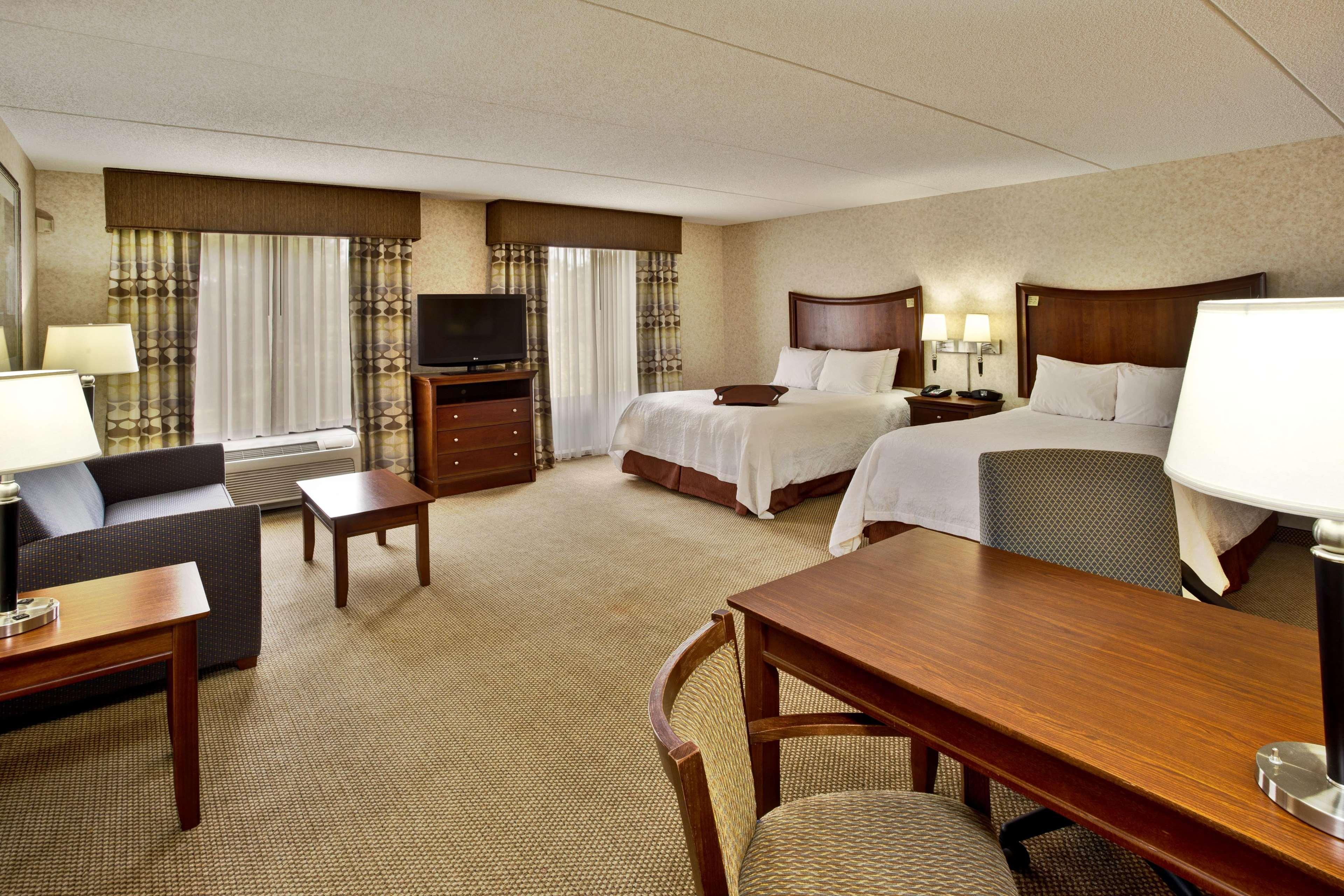 Hampton Inn & Suites Richmond/Virginia Center Глен Ален Екстериор снимка