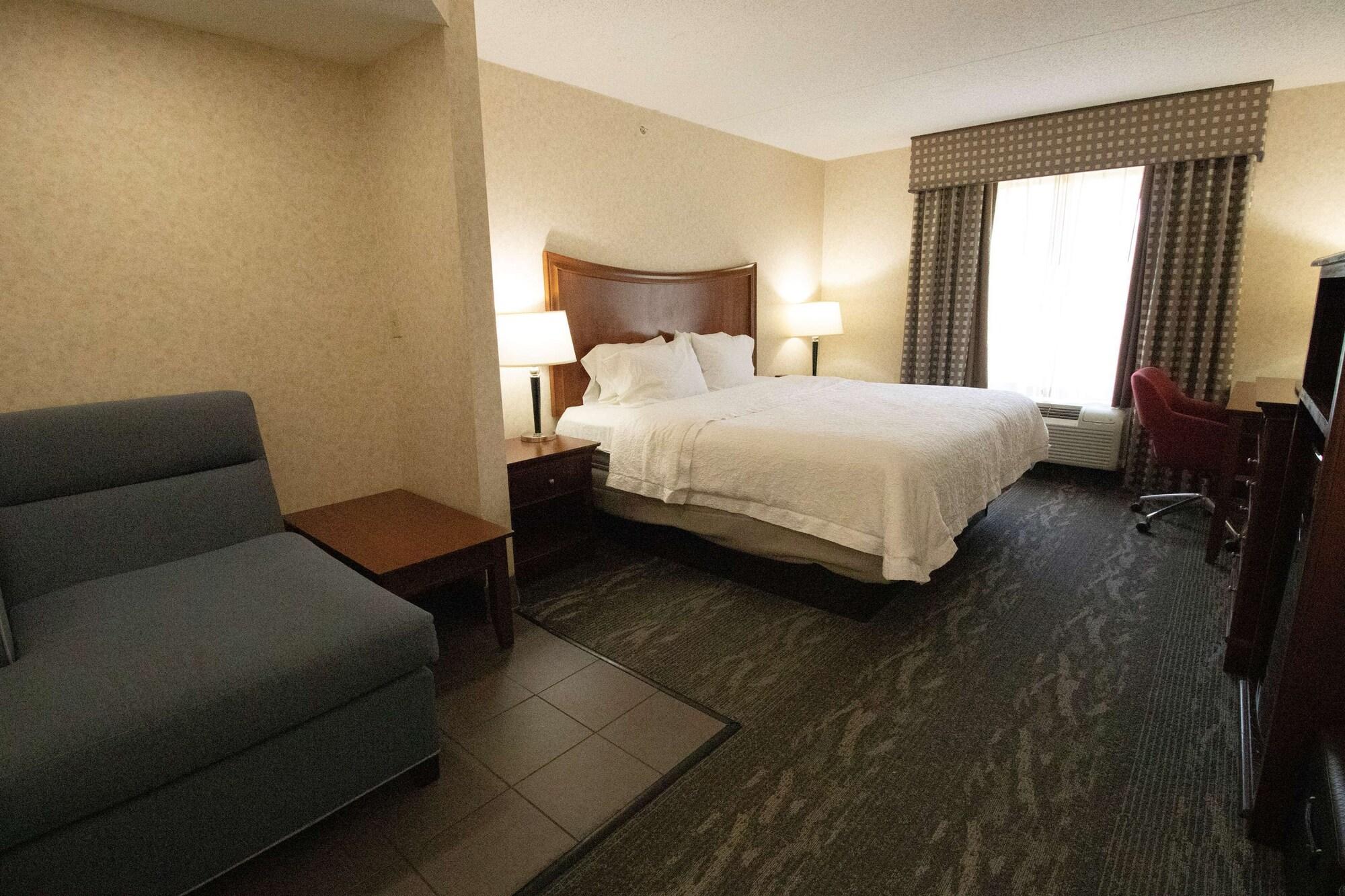 Hampton Inn & Suites Richmond/Virginia Center Глен Ален Екстериор снимка