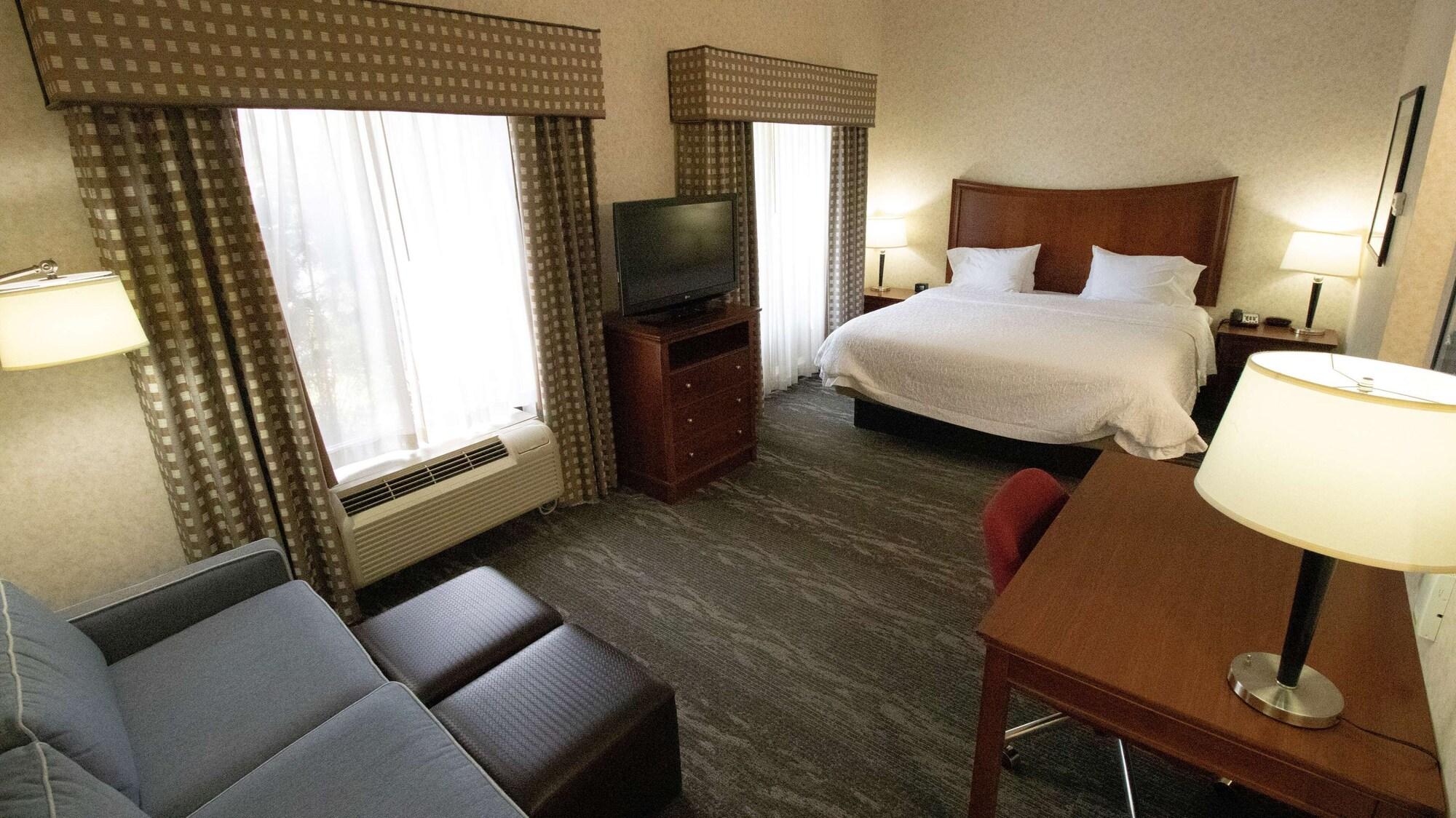 Hampton Inn & Suites Richmond/Virginia Center Глен Ален Екстериор снимка