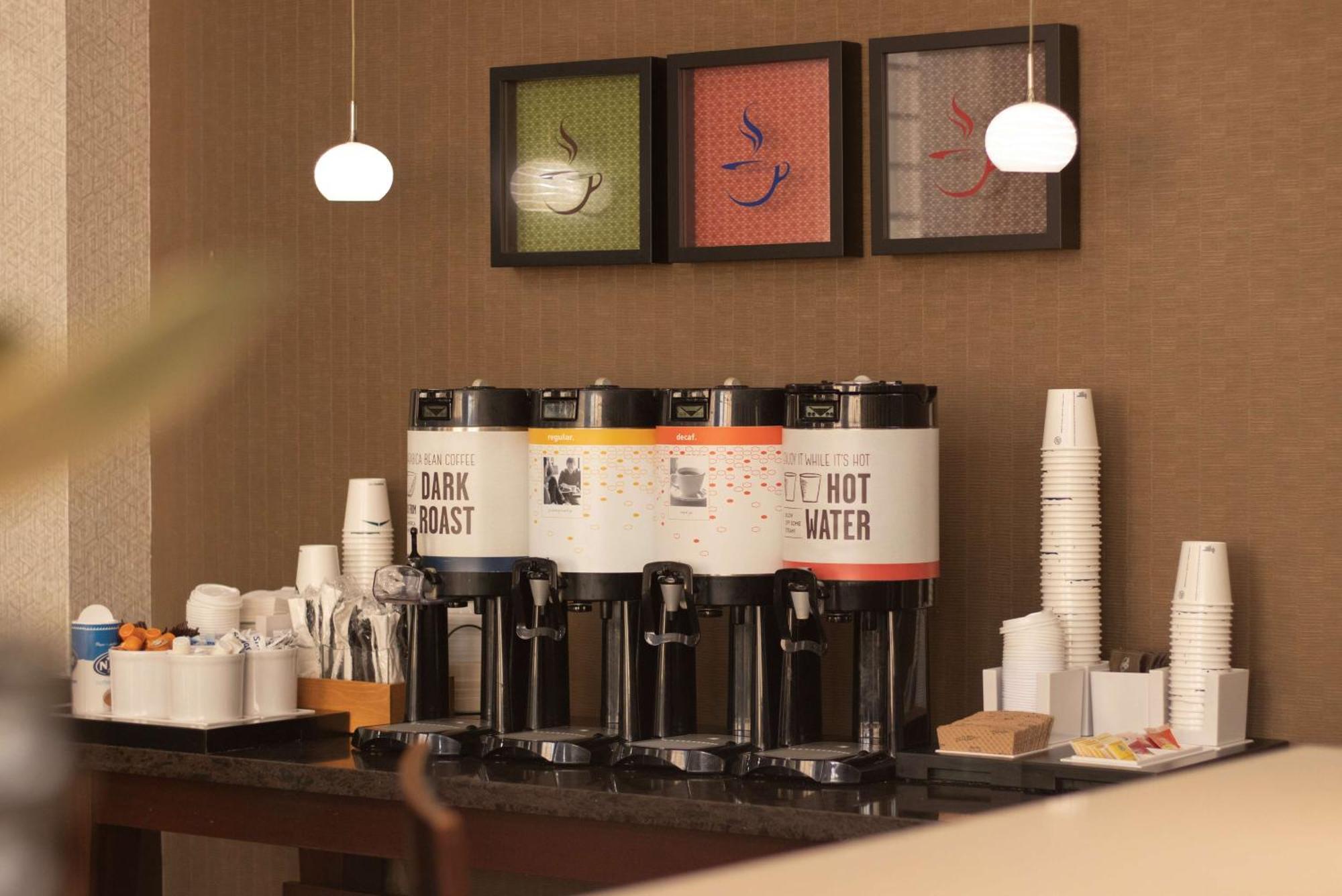Hampton Inn & Suites Richmond/Virginia Center Глен Ален Екстериор снимка