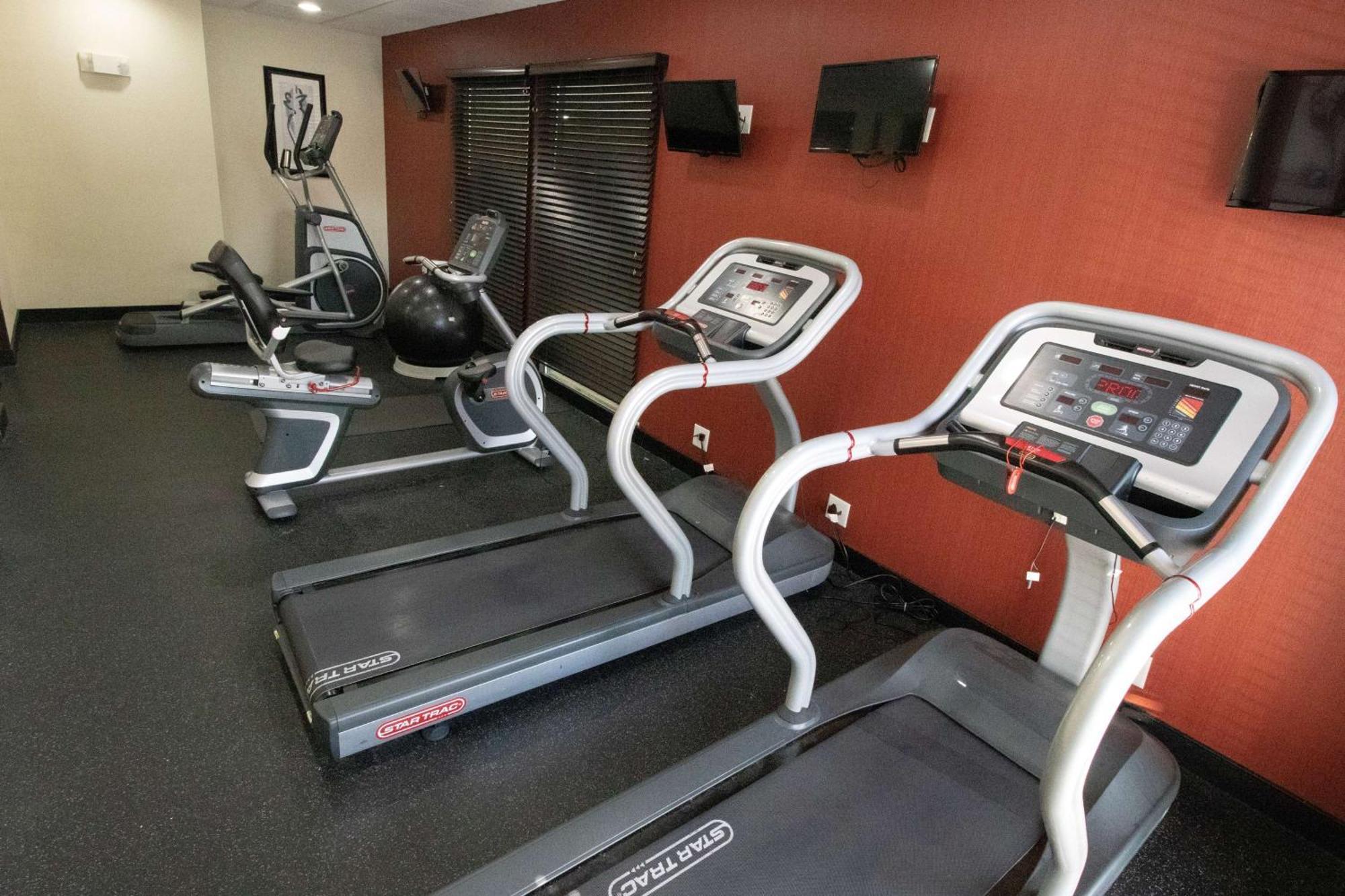 Hampton Inn & Suites Richmond/Virginia Center Глен Ален Екстериор снимка
